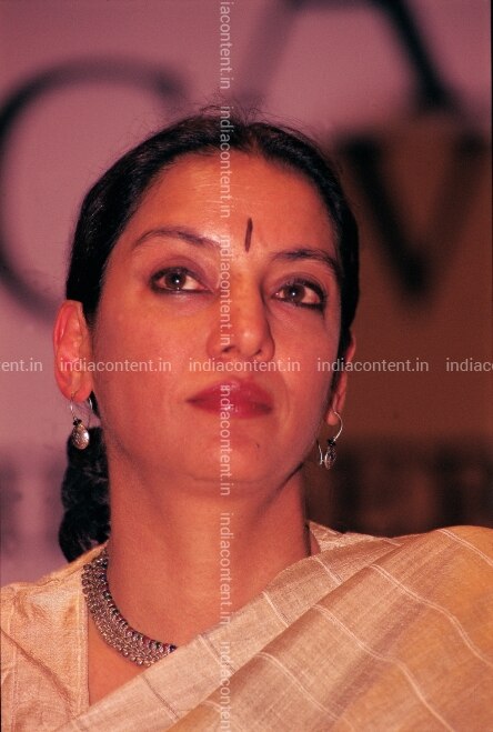 659-indian-film-actress-shabana-azmi-clicked-during-an-event-in-new-image-88005500_20190109_207.jpg