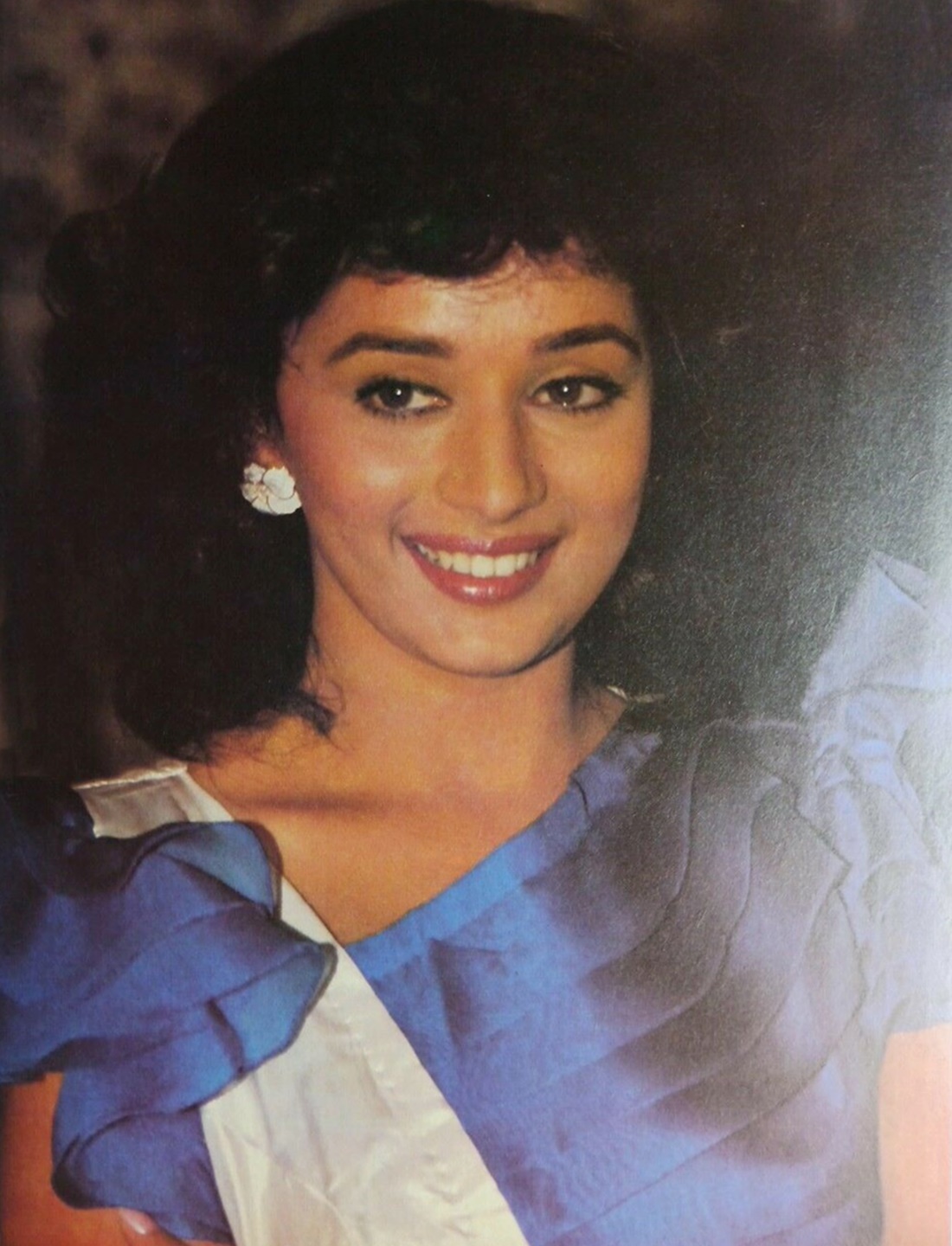 Bollywood-Actors-Madhuri-Dixit-Aamir-Raveena-Karisma.jpg