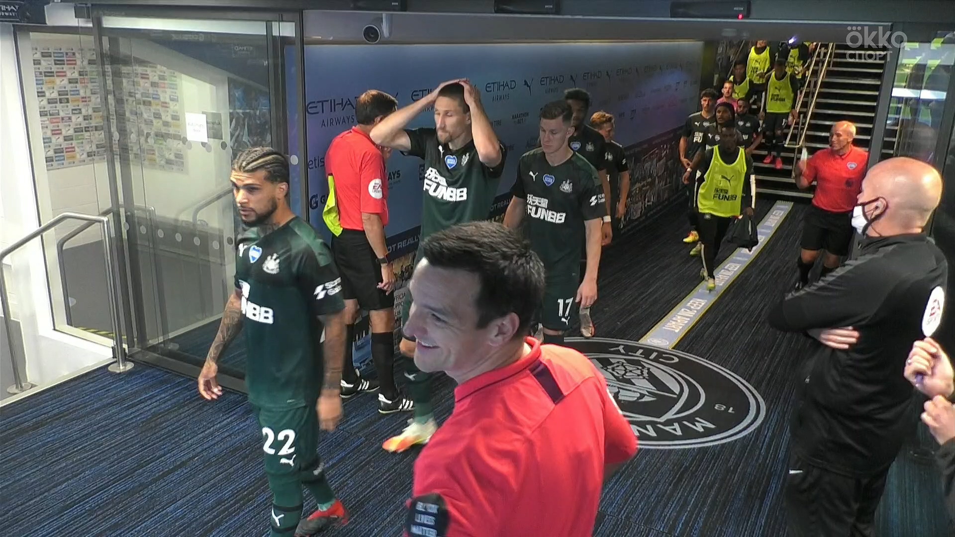 Чемпионат Англии 2019-2020 34-й тур Манчестер Сити - Ньюкасл Юнайтед Okko Спорт.mkv_20200709_212923.331.jpg