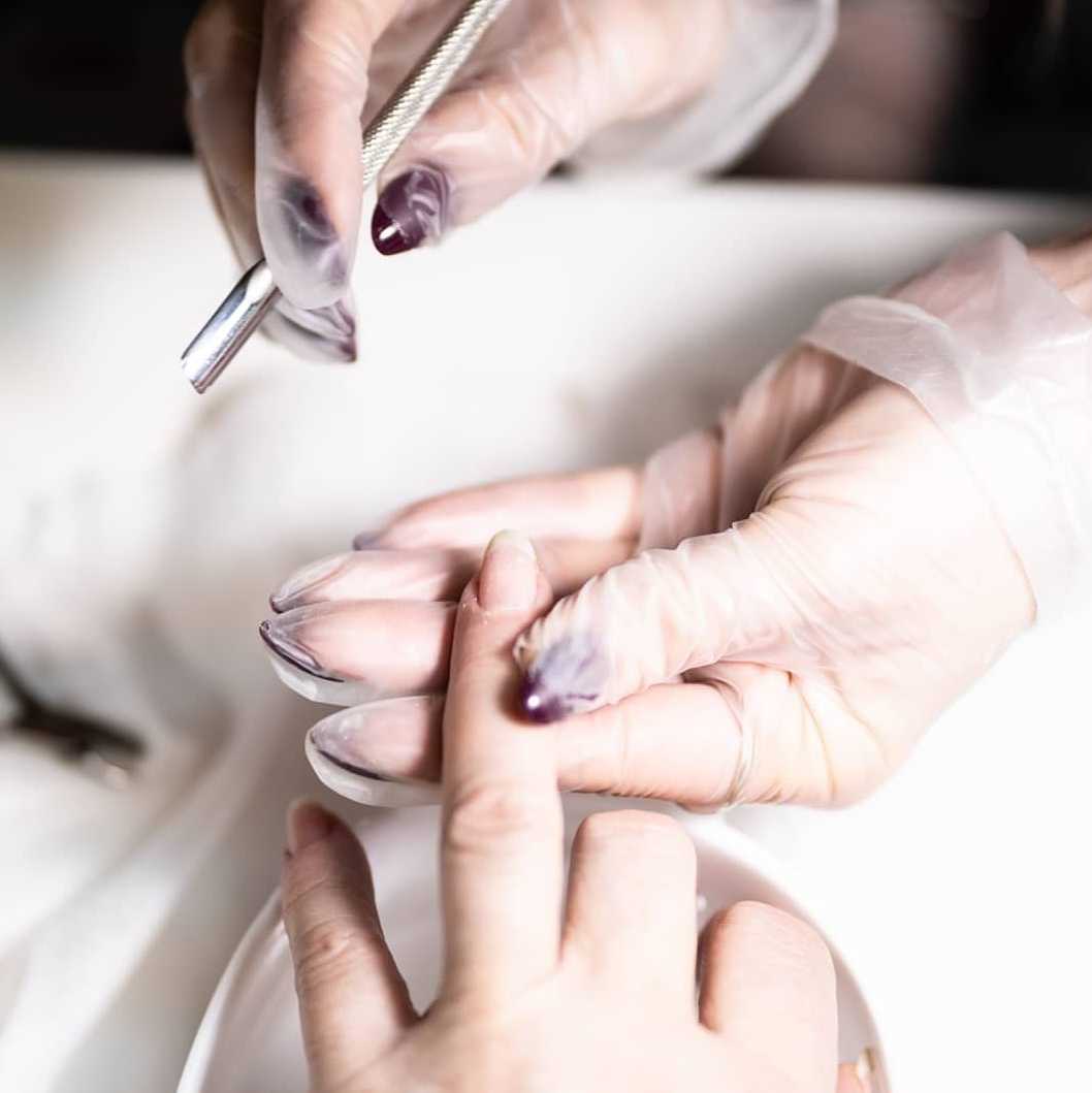 ЛучшиекурсыманикюравМоскве_optimized.jpg Почему стоит посетить курсы маникюра