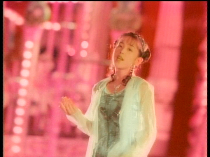 20210815.0020.23 Wink - Twinkle Twinkle (PV) (JPOP.ru).vob.png