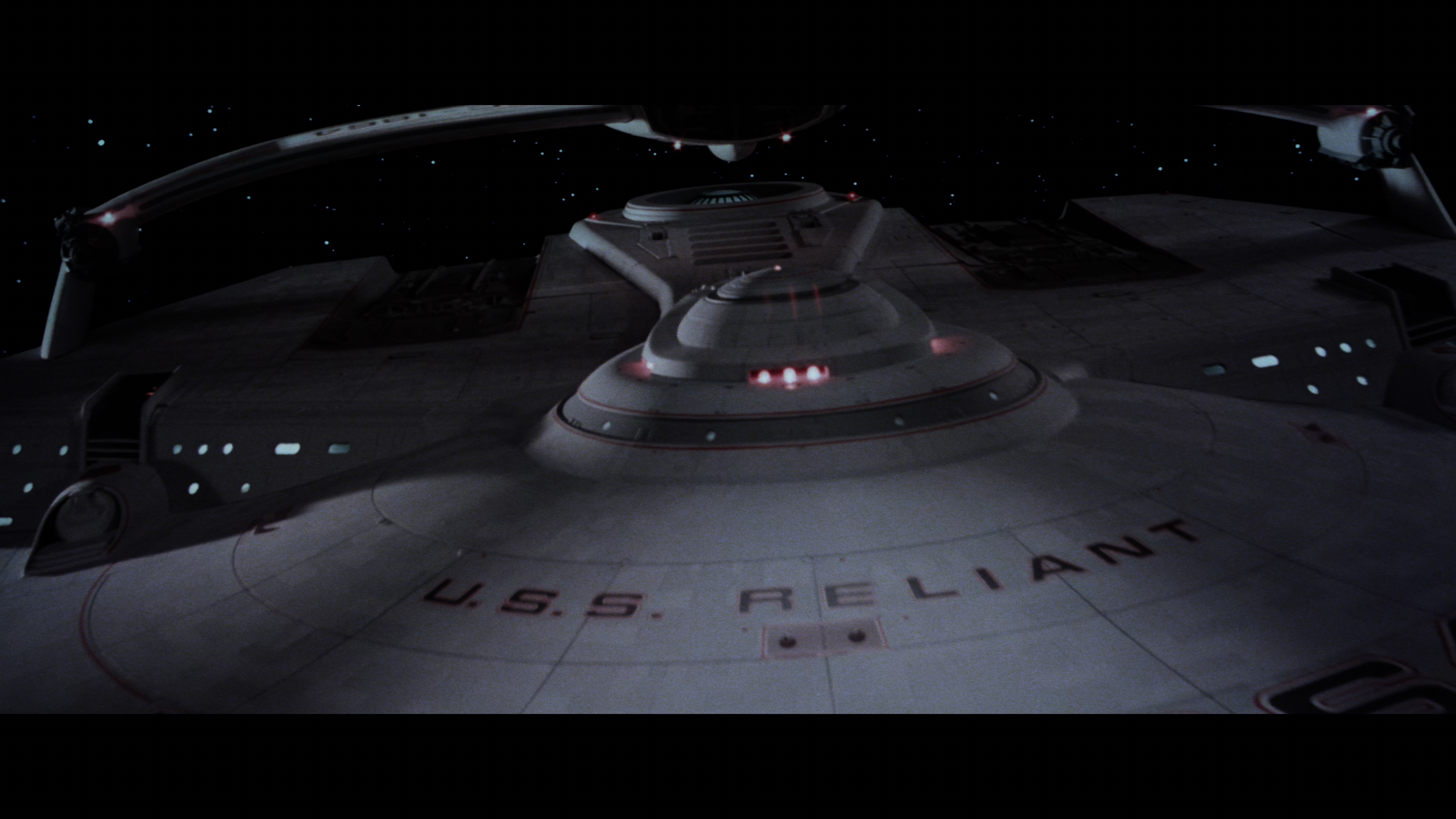 Star.Trek.II-The.Wrath.of.Khan.1982.BDRemux.2160p.HDR.DoVi.P8.by.DVT.mkv_snapshot_00.54.59_[2021.09.09_11.29.30].jpg