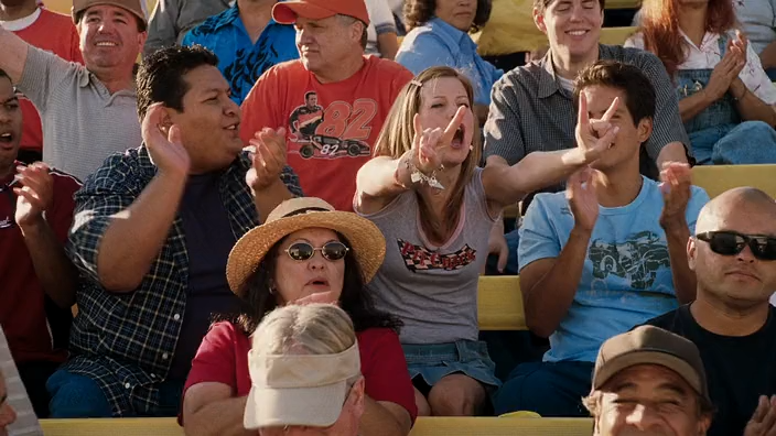 Herbie.Fully.Loaded.2005.HDRip-AVC.ExKinoRay.mkv_snapshot_01.19.17.586.png