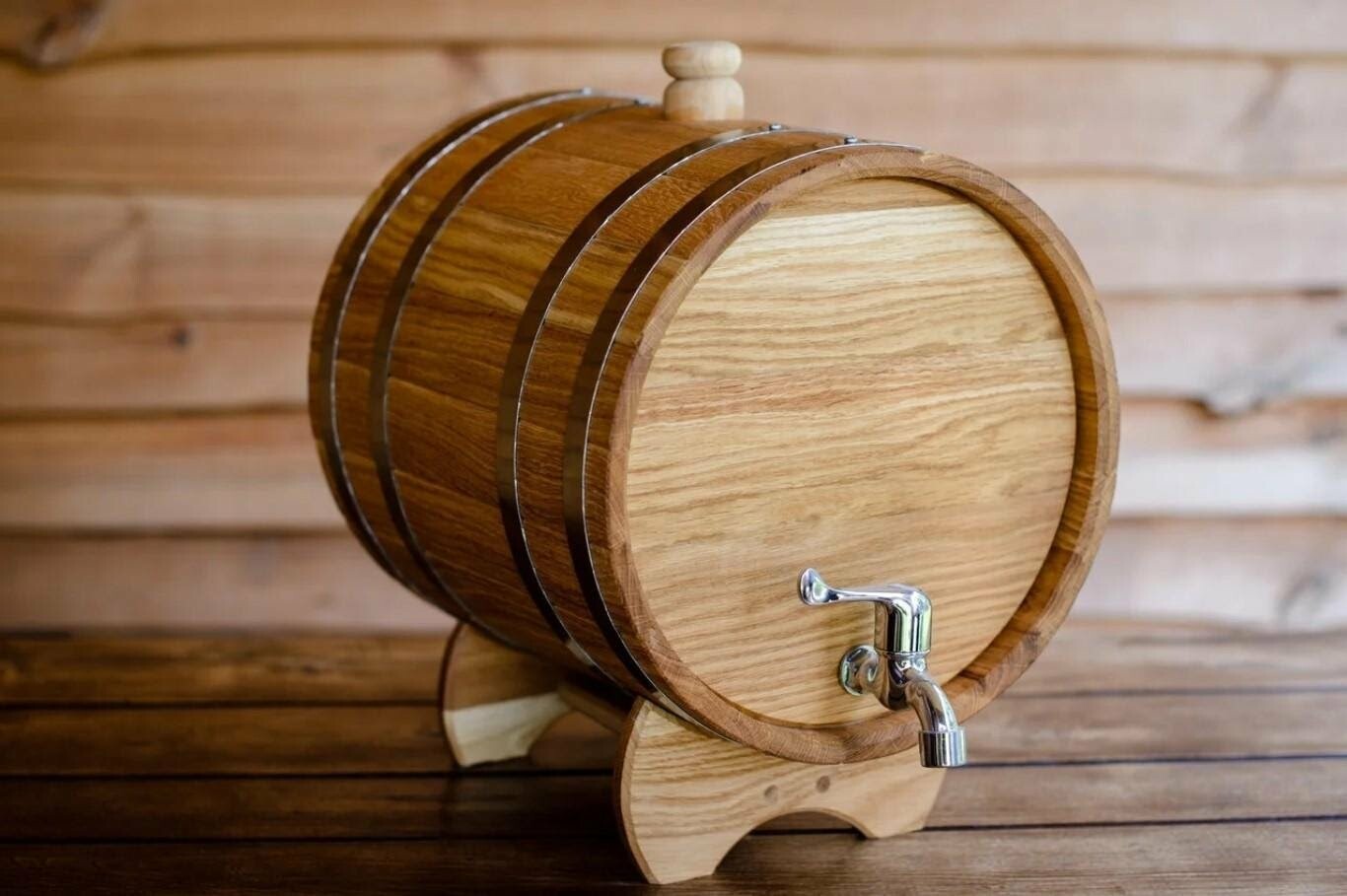 Почему стоит покупать дубовые бочки для выдержки алкогольных напитков: какие они бывают