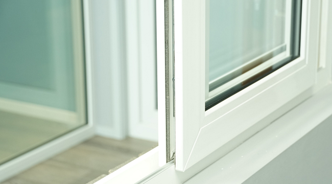 Стоит ли использовать пластиковые двери и окна б/у в ремонте дома