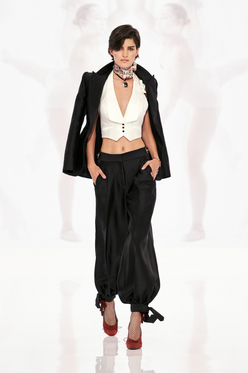 00002-Zimmermann-Spring-22-NewYork-credit-brand.jpg