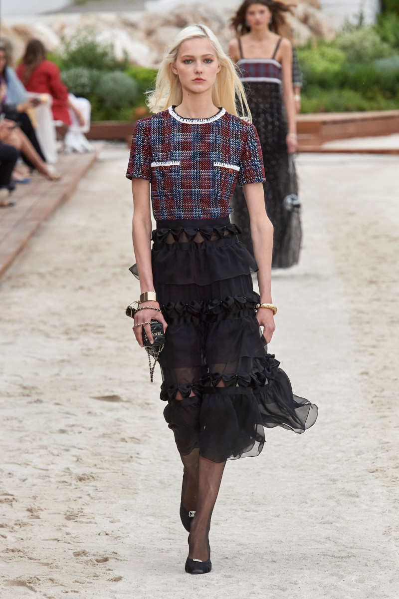 00029-chanel-resort-2023-monaco-credit-gorunway.jpg