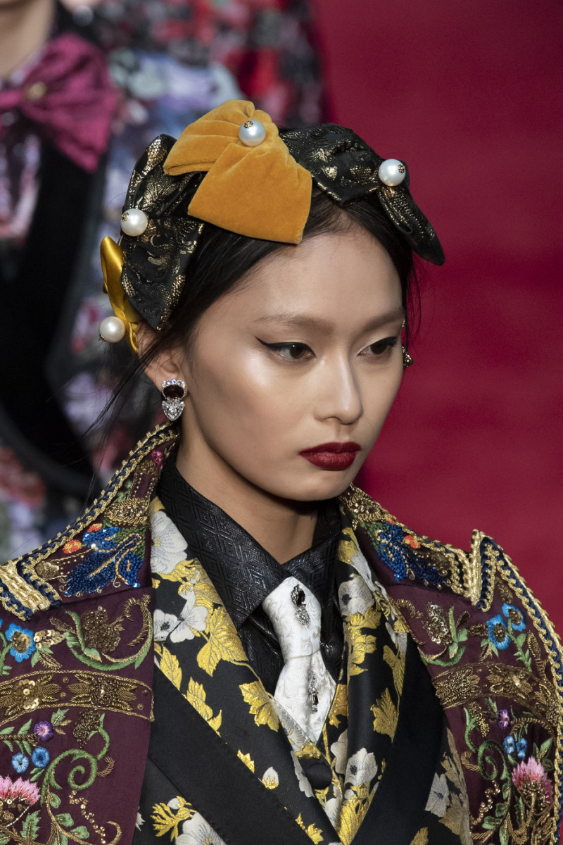 Dolce+Gabbana+Fall+2019+Details+uy83K-a6RmJx.jpg