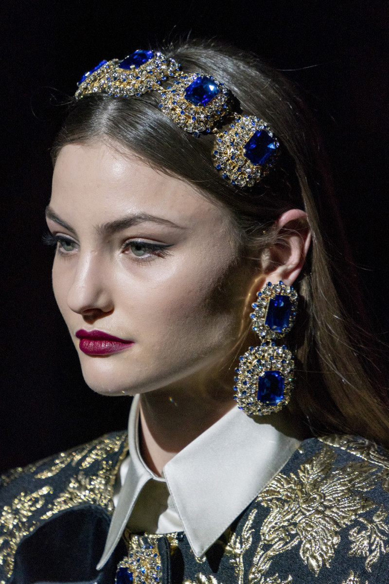 Dolce+Gabbana+Fall+2019+Details+_WJ-kLlC5Qsx.jpg