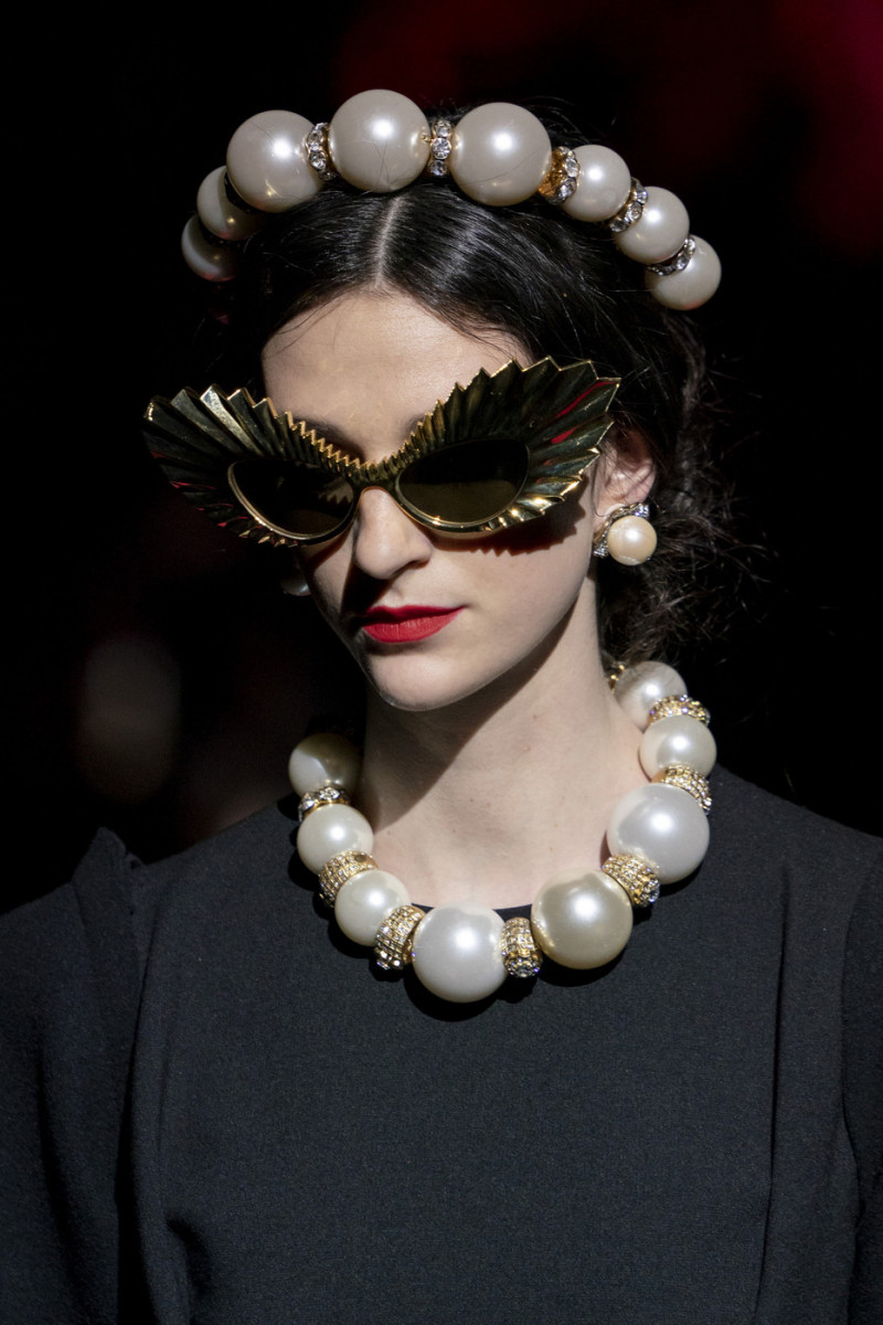 Dolce+Gabbana+Fall+2019+Details+KQGXGnB9iEXx.jpg