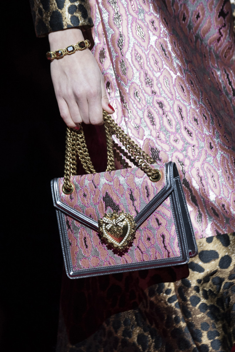 Dolce+Gabbana+Fall+2019+Details+e-rwcK7DunIx.jpg
