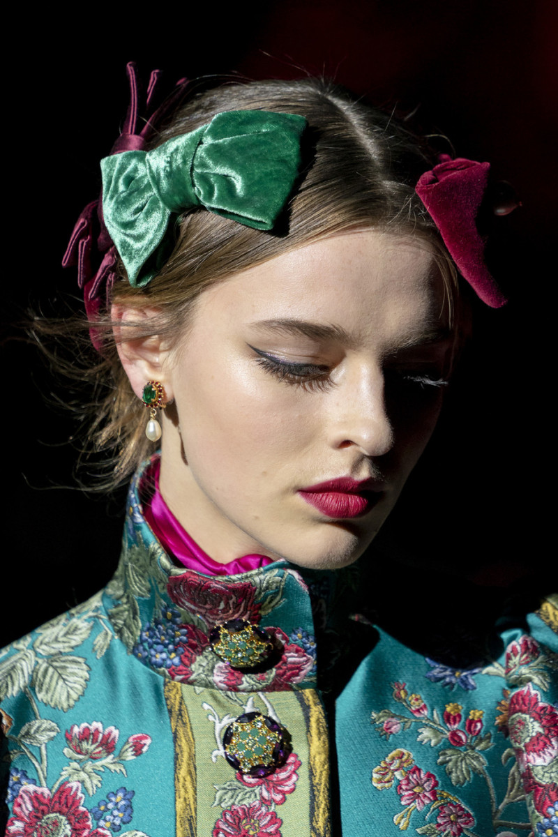 Dolce+Gabbana+Fall+2019+Details+7LhO9unijtAx.jpg