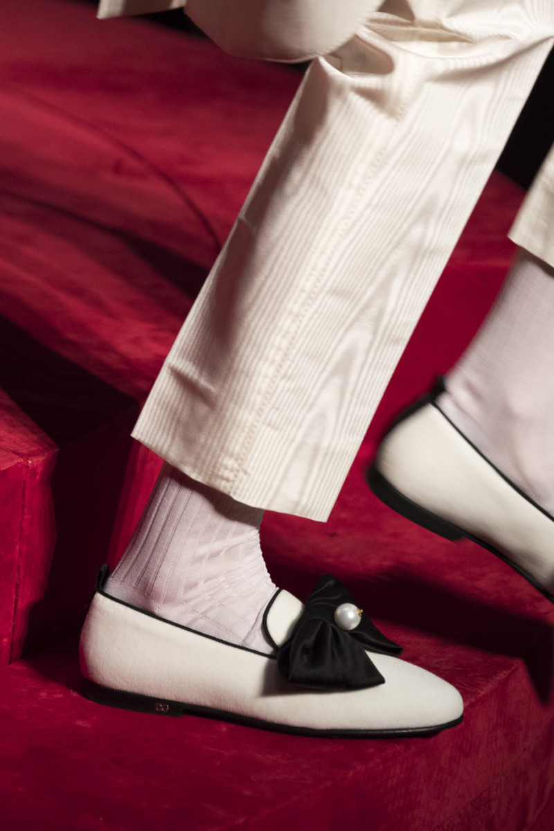 Dolce+Gabbana+Fall+2019+Details+2iooTKejl3fx.jpg