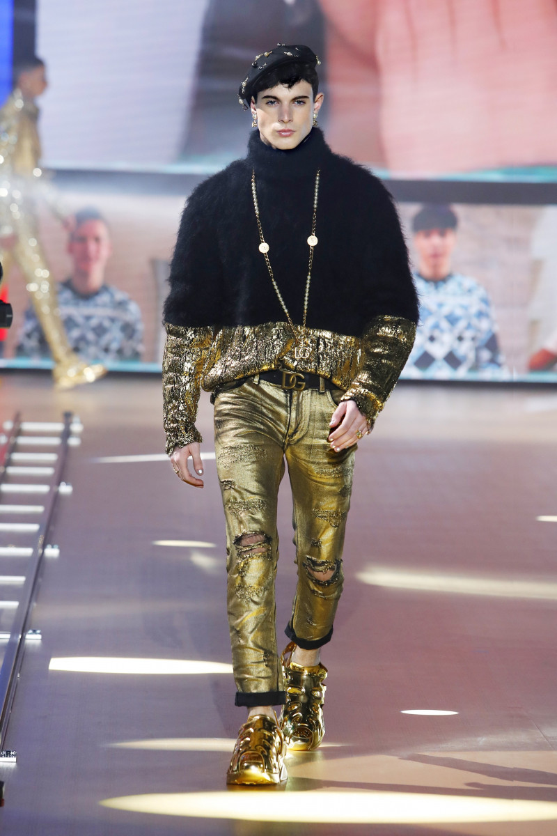 00101-Dolce-Gabbana-Mens-Fall-21.jpg
