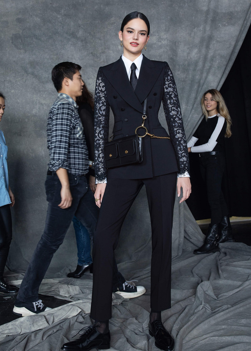 dolce-and-gabbana-fall-winter-20-21-woman-collection-89.jpg