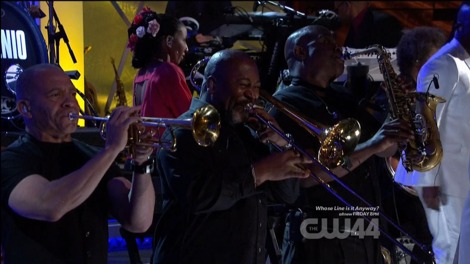 Earth Wind  Fire - Arsenio Hall Show.ts_20220626_124925.098.png