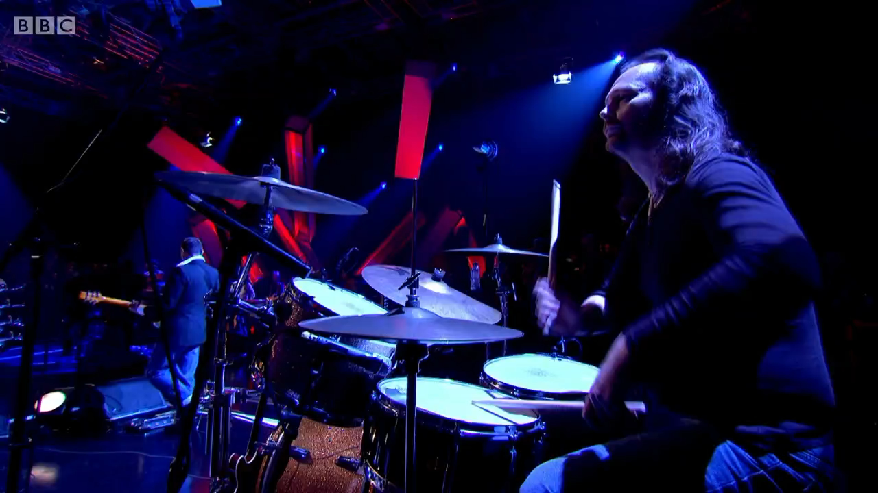 Later..._with_Jools_Holland_Series_43_Live_-_Episode_5[720p 30_00].mkv_20220805_105215.737.png