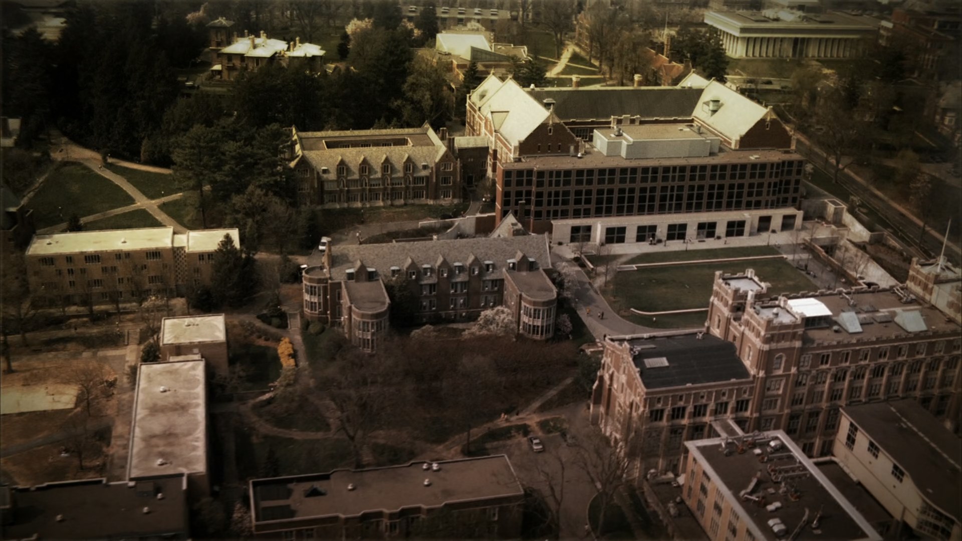 08 House.M.D.S02e01.BDRip.x265-10.slow.aq3.s7.q215.ZixGeeSu.mkv_snapshot_02.40.910.jpg