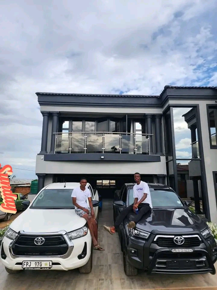 Limpopo:King Monada Show Off His Brand New Bakkie See Here - Styles 7