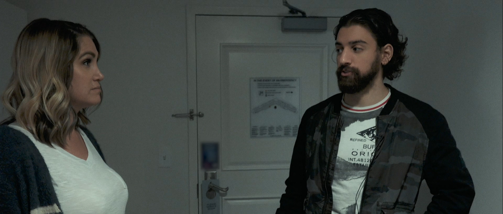 Beyond.the.Neon.2022.1080p.AMZN.WEB-DL.DDP5.1.H.264-THR.mkv_20230202_113738.386.jpg