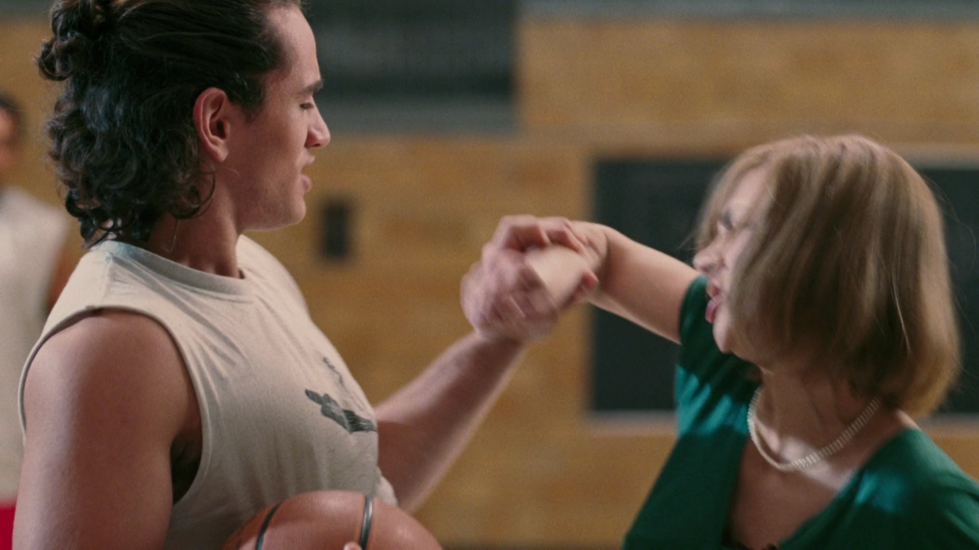 It's.a.Boy.Girl.Thing.2006.WEB-DL.1080.Open.Matte[(060351)10-05-15].PNG