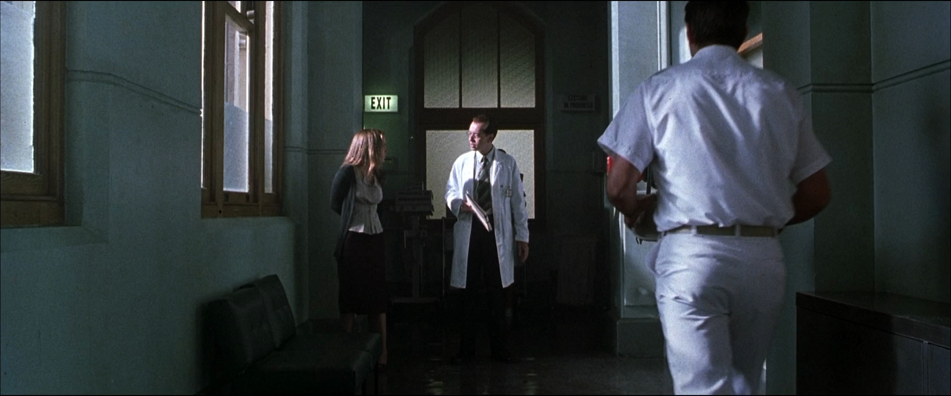 Темнота наступает (2003. Darkness Falls).mkv_20230322_190104.900.png