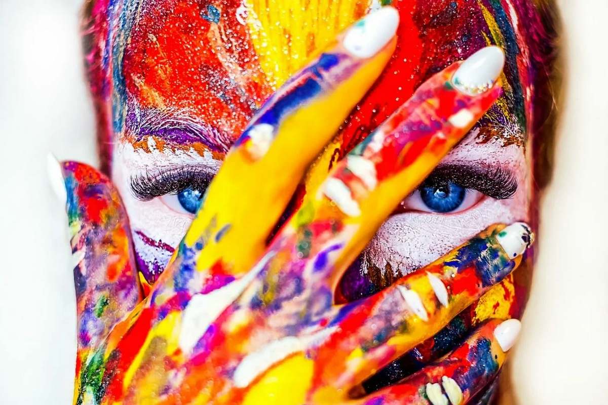 Психология цвета в фотографии: как использовать цвет для передачи эмоций и настроения