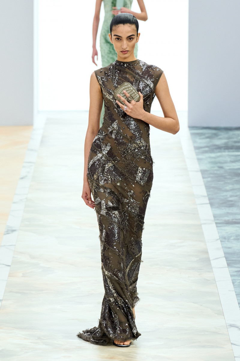 00033-fendi-fall-2023-couture-credit-gorunway.jpg