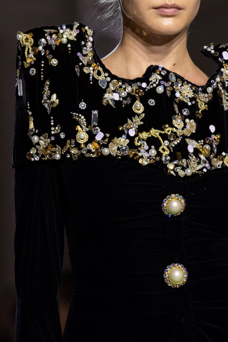 00007-celia-kritharioti-fall-2023-couture-details-credit-brand.jpg