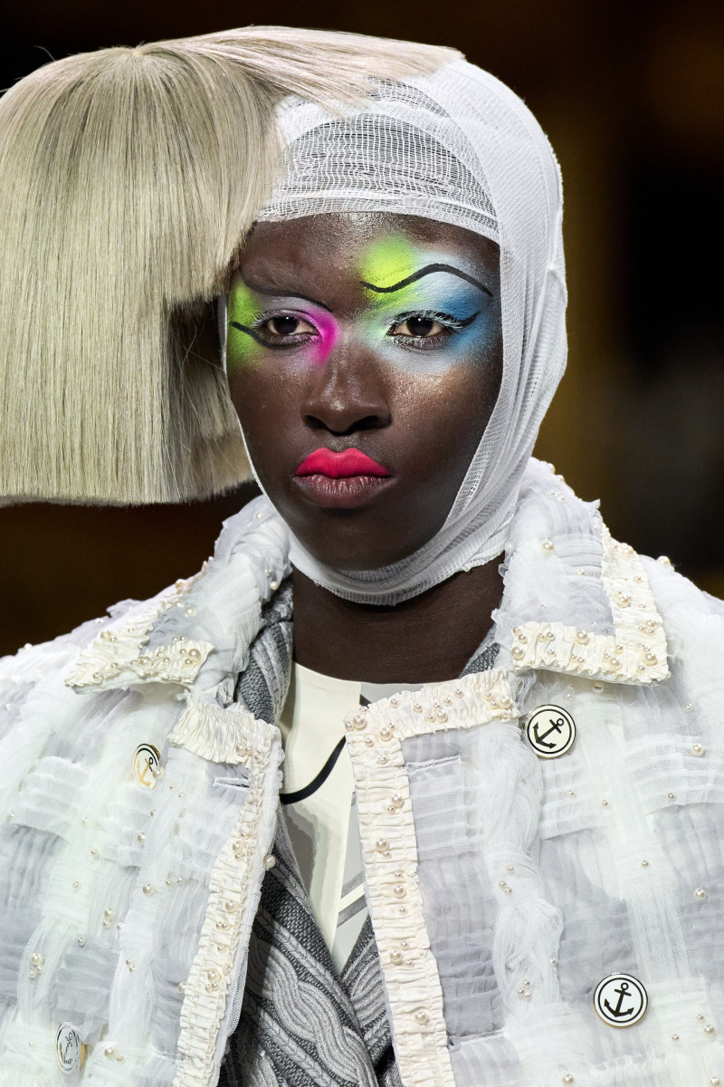 00032-thom-browne-fall-2023-couture-details-credit-gorunway.jpg