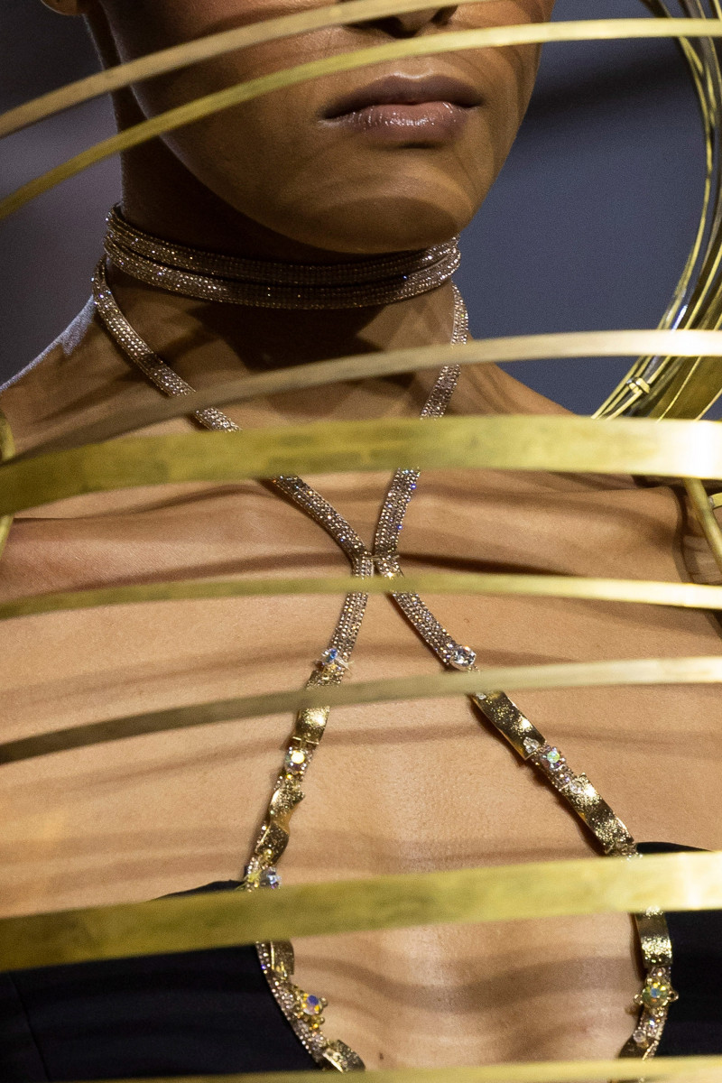 00044-celia-kritharioti-fall-2023-couture-details-credit-brand.jpg