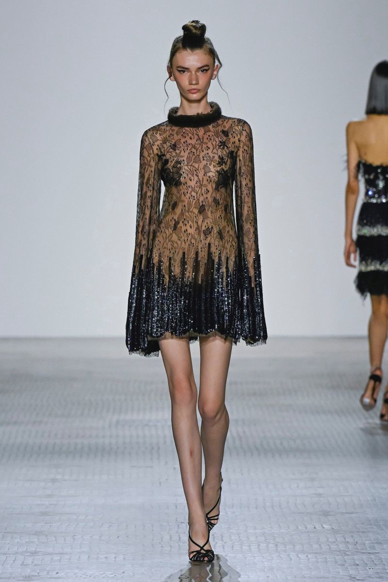 00021-celia-kritharioti-fall-2023-couture-credit-brand.jpg