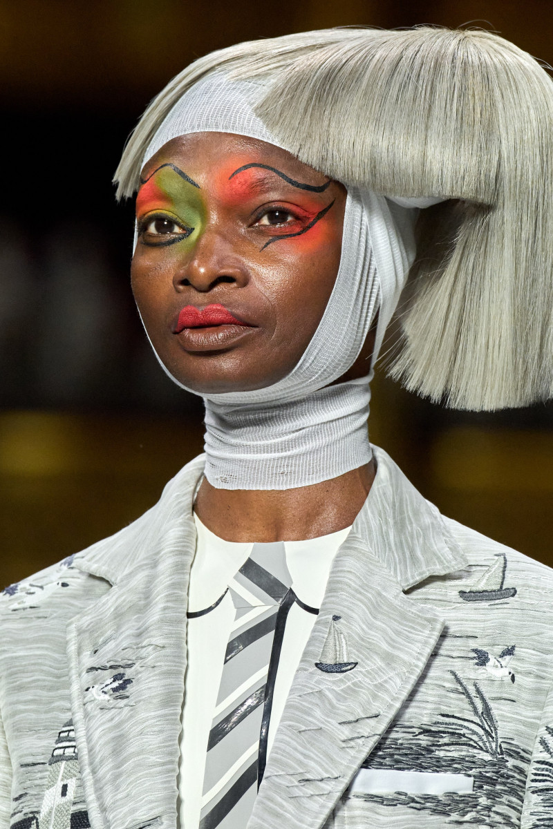 00075-thom-browne-fall-2023-couture-details-credit-gorunway.jpg