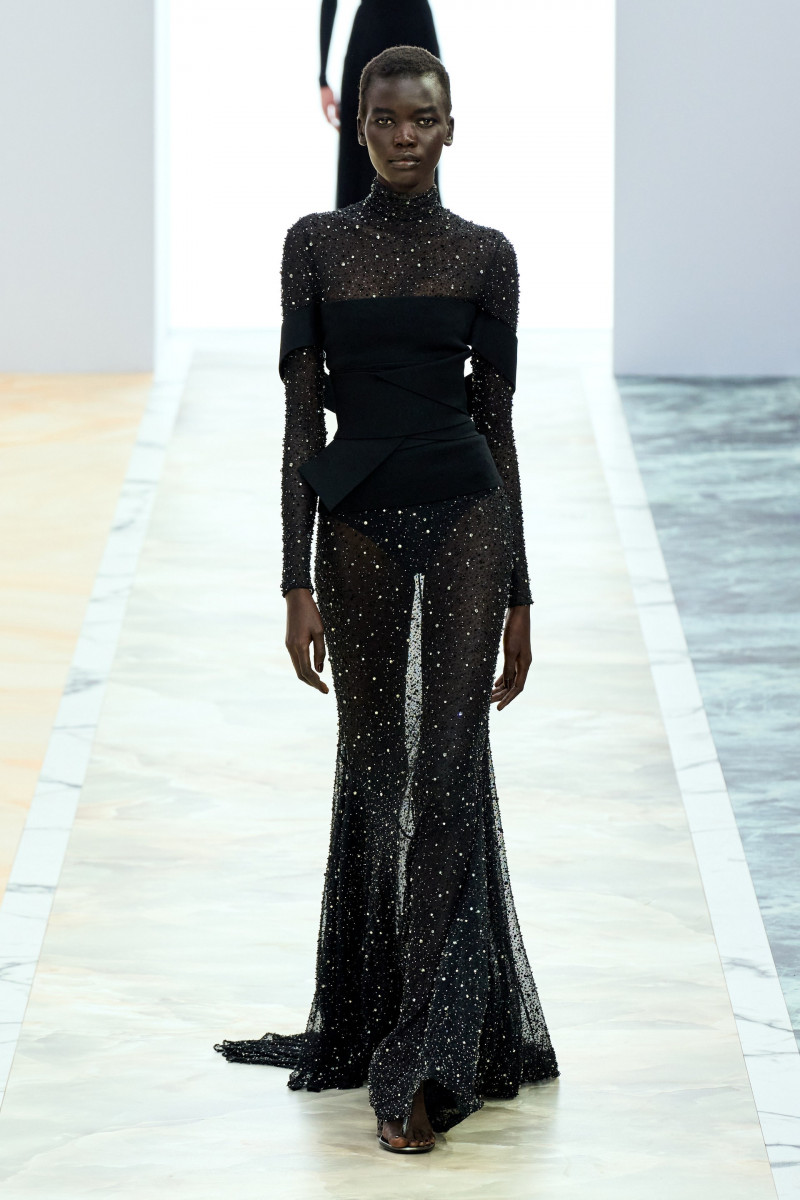 00018-fendi-fall-2023-couture-credit-gorunway.jpg
