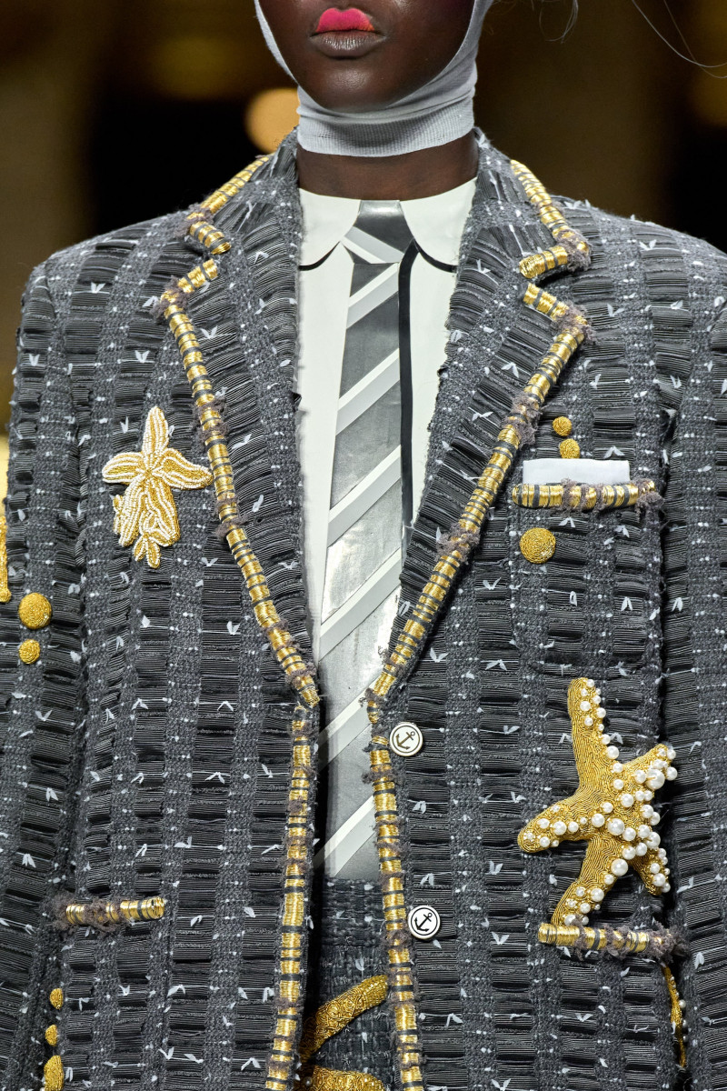 00070-thom-browne-fall-2023-couture-details-credit-gorunway.jpg