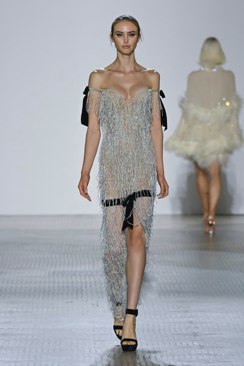 00028-celia-kritharioti-fall-2023-couture-credit-brand.jpg