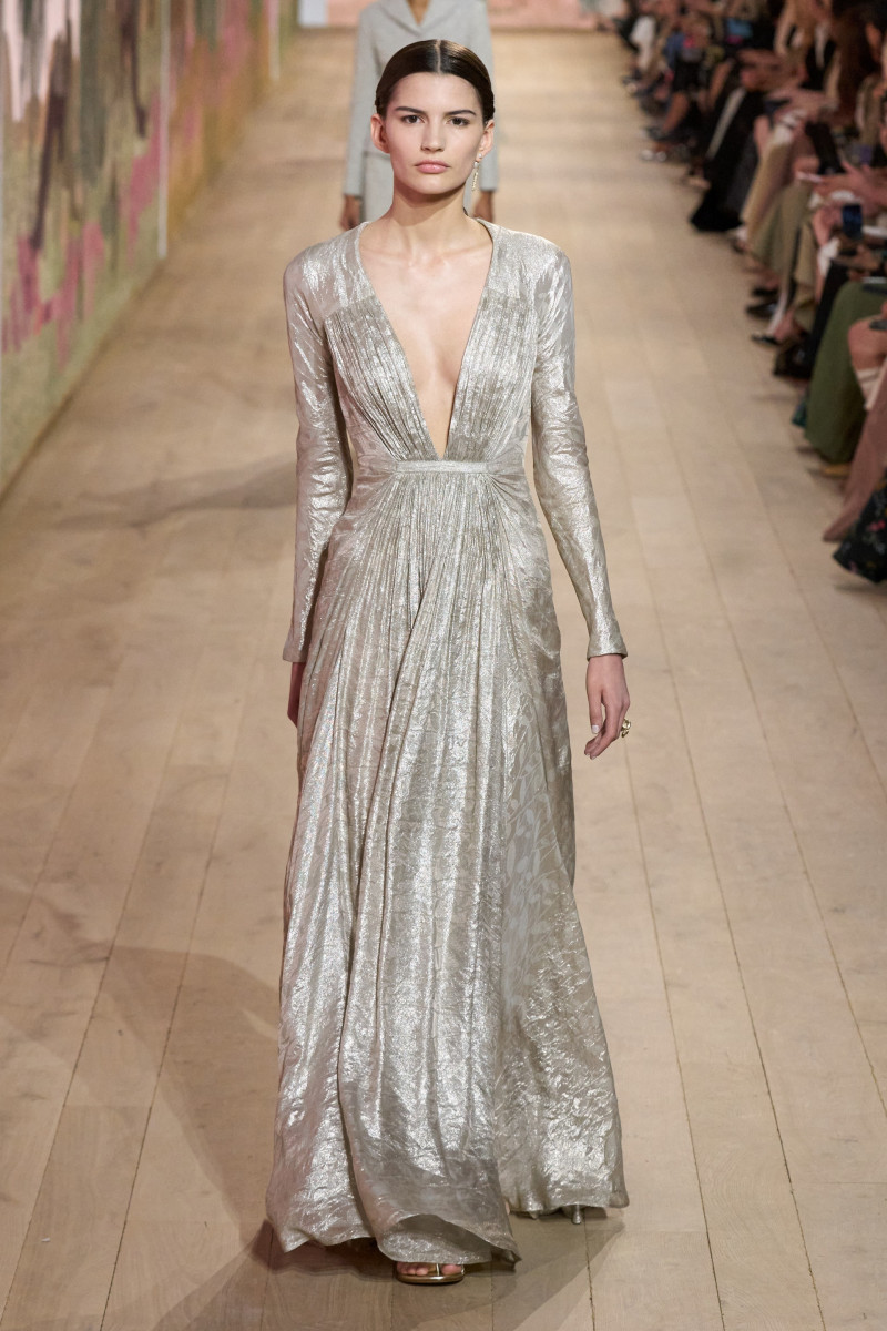 00045-dior-fall-2023-couture-credit-gorunway.jpg