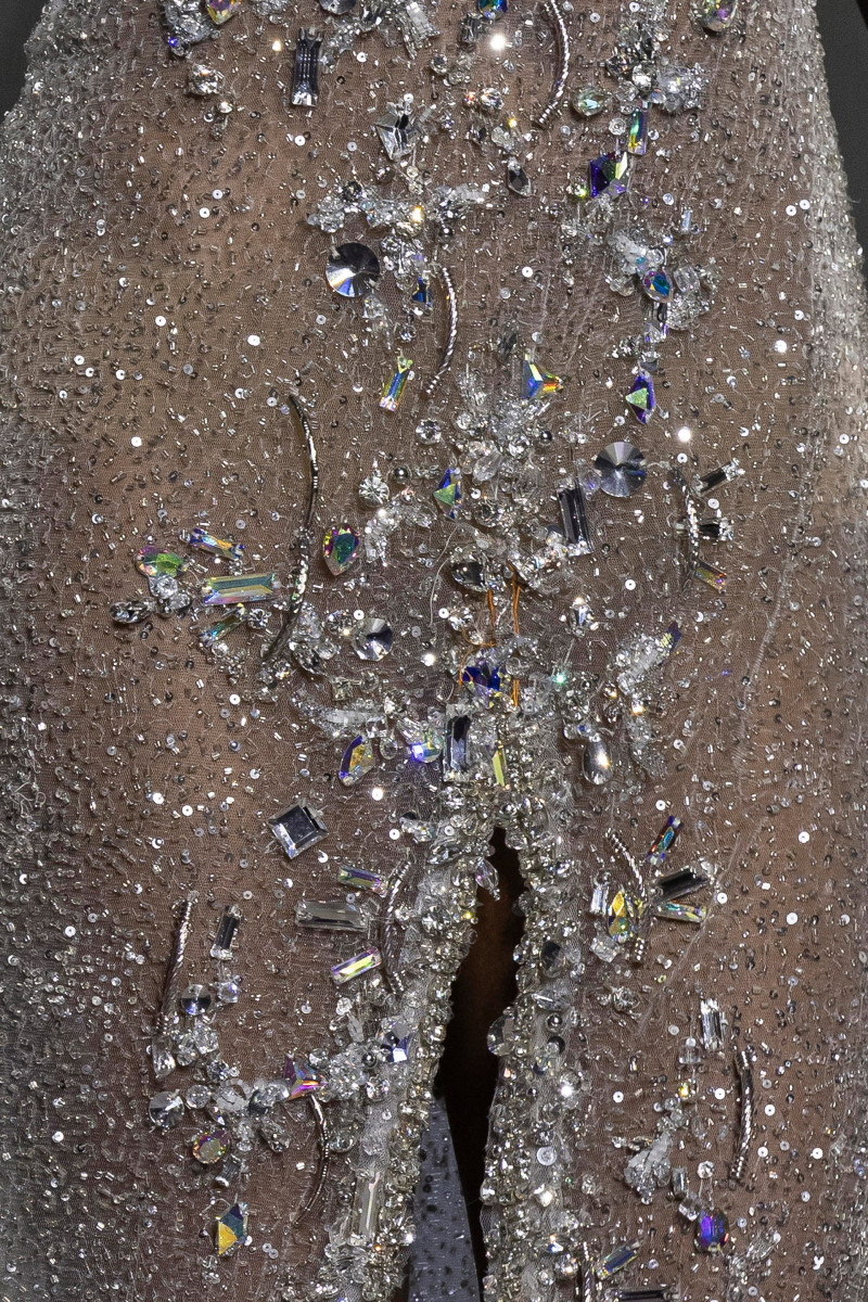 00051-celia-kritharioti-fall-2023-couture-details-credit-brand.jpg