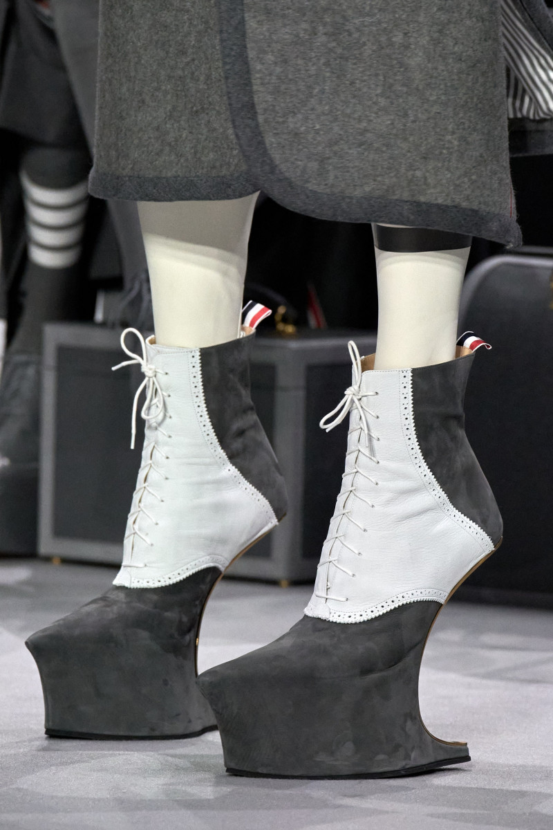 00008-thom-browne-fall-2023-couture-details-credit-gorunway.jpg