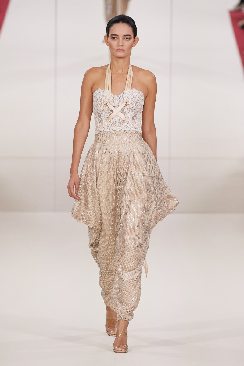 00004-Alexis-Mabille-Couture-Spring-22-Paris-credit-Filippo-Fior-Gorunway.jpg