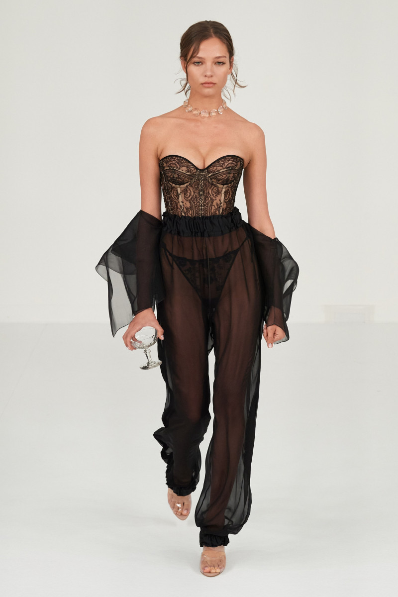 00003-alexis-mabille-fall-2023-couture-credit-gorunway.jpg