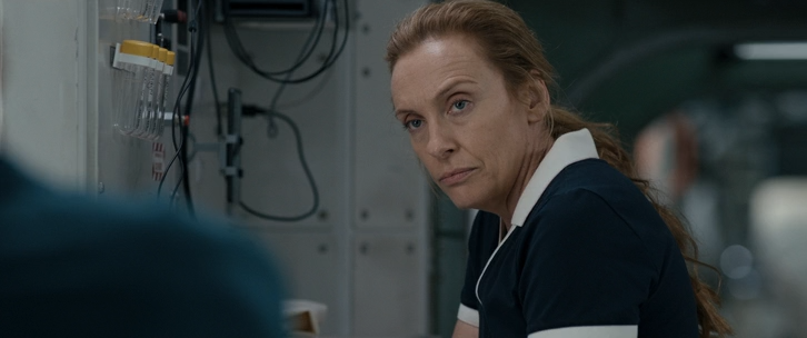 Stowaway.2021.HDRip-AVC.ExKinoRay.mkv_snapshot_00.58.07.500.png