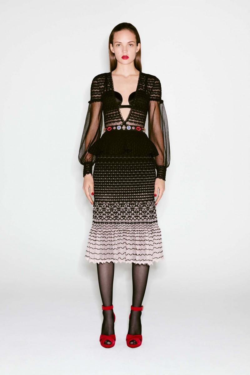 24-alexander-mcqueen-pf16.jpg