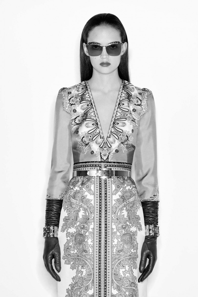 05-alexander-mcqueen-pf16.jpg