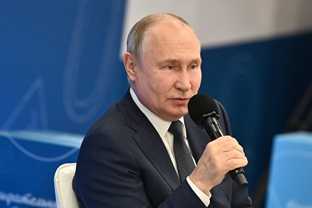 Путин выразил надежду на скорое завершение переговоров по газовому хабу