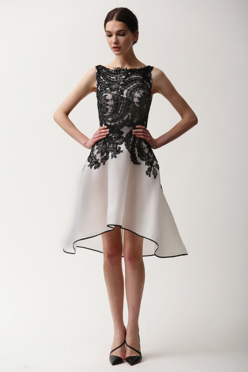Naeem_Khan_005_1366.jpg