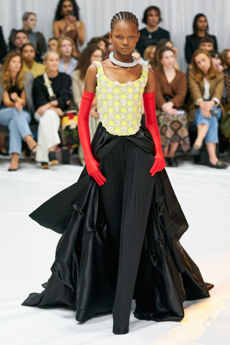 00031-Richard-Quinn-Spring-22-RTW-London-credit-gorunway.jpg