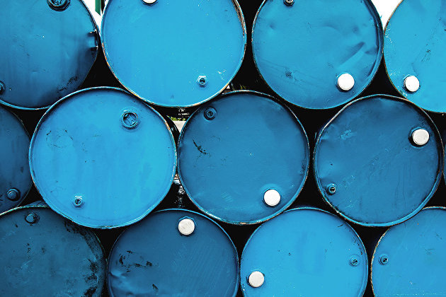 Коммерческие запасы нефти в США за неделю выросли сильнее прогноза