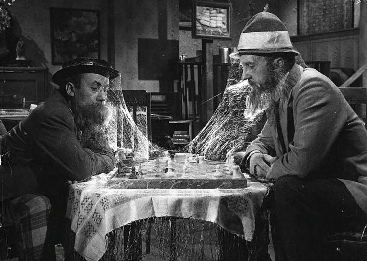 Пекка и Пяткя — подводные диверсанты /Pekka ja Pätkä mestarimaalareina/ 1959