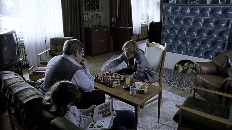 Разворот /Kehrtwende/ 2011 (0:11:08 /1:29:07)